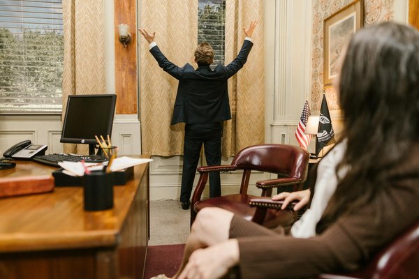 Graphiste à lyon : optimiser son identité visuelle et booster sa présence locale